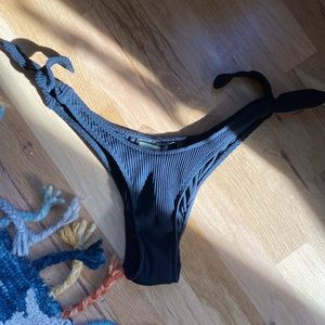 Minimale Animale bikini bottoms